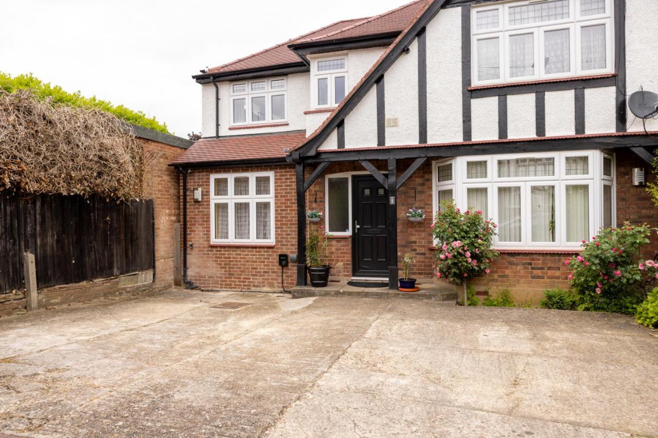 London Vegetarian Smoke & Pet Free En-Suite With Ev Parking Edgware Extérieur photo